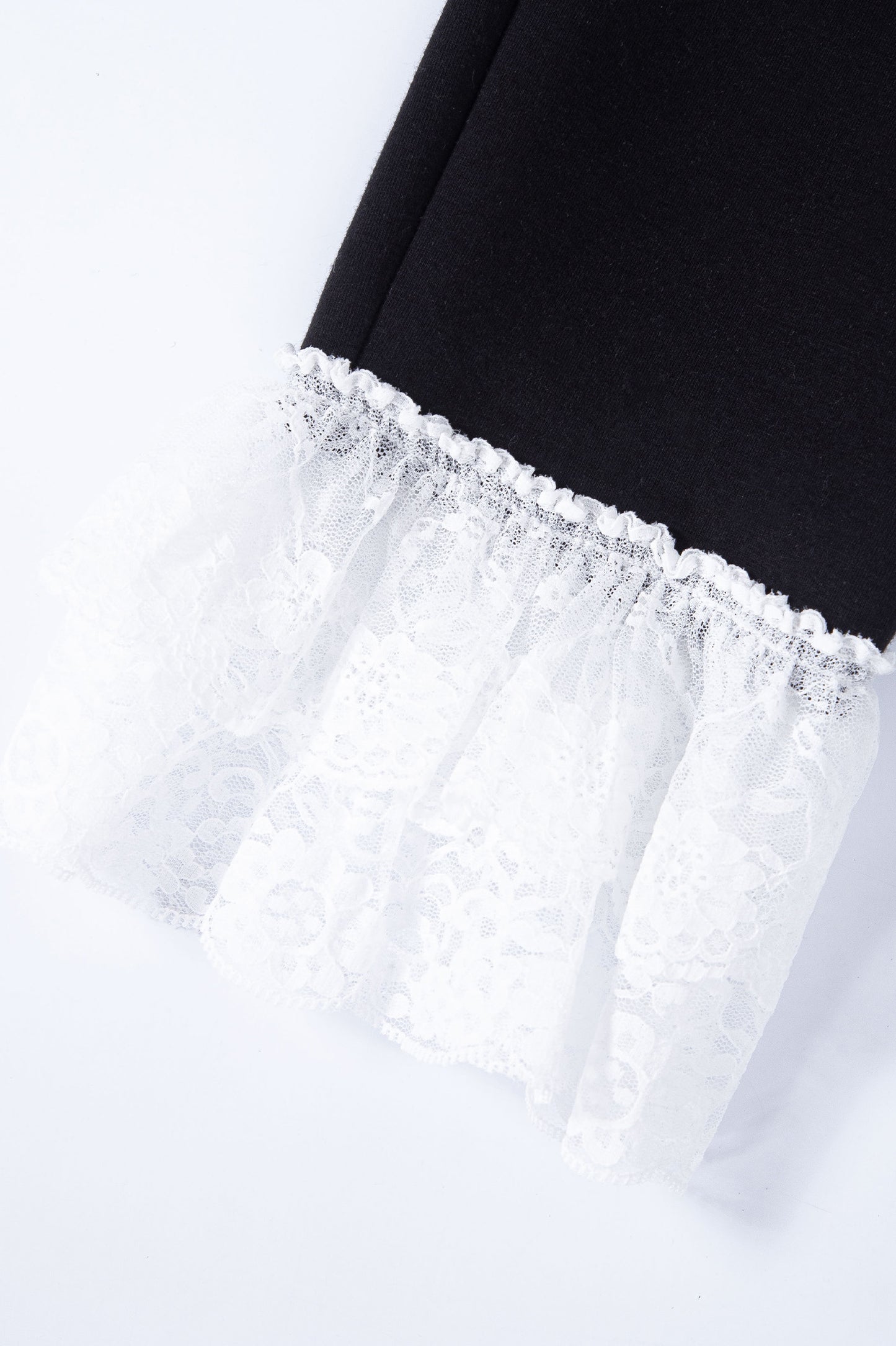[ALCMY&ANG;TT] Dolly lace capri pants (Black)