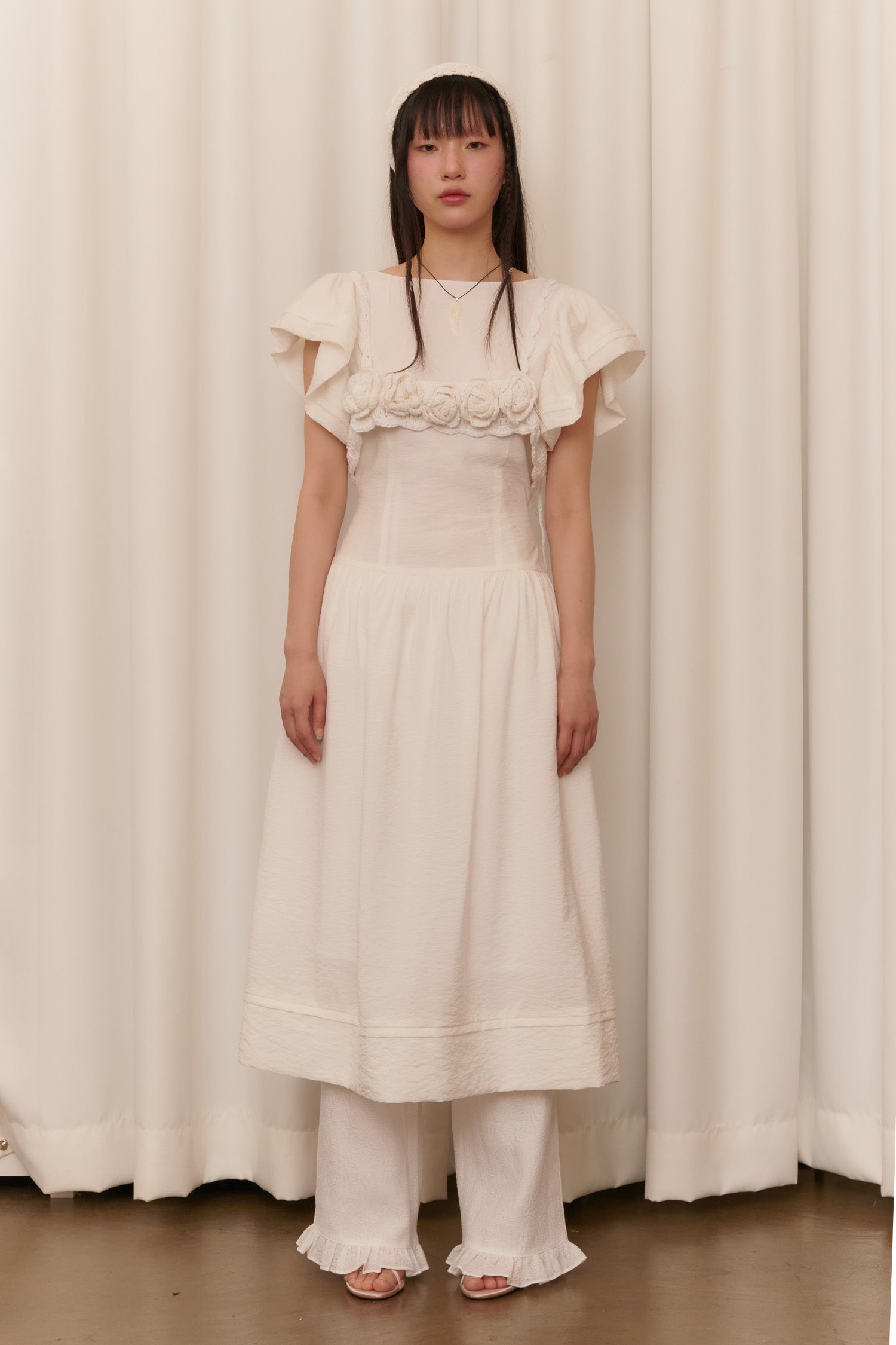 FLIRTING PICNIC DRESS_WHITE