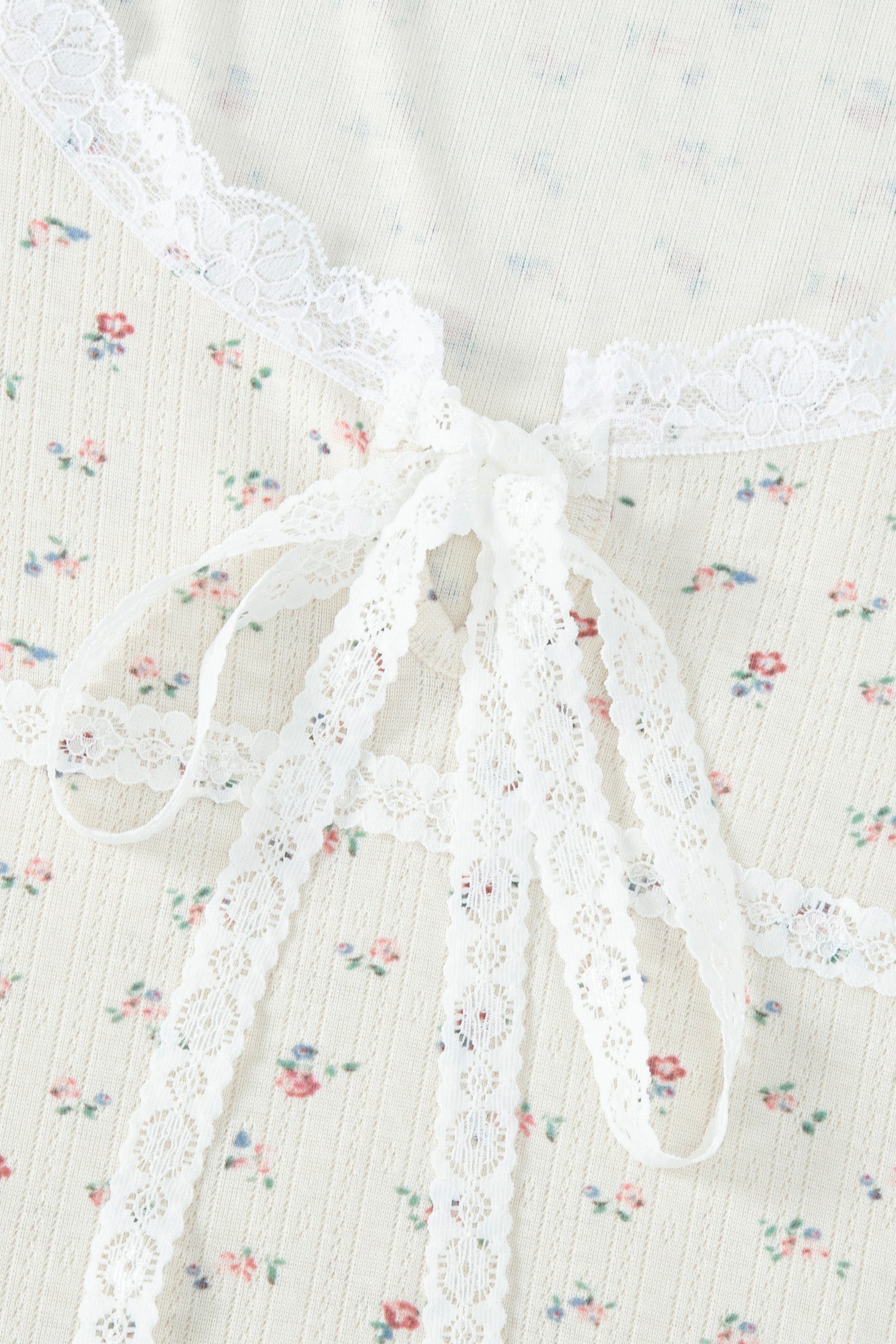EYELET FLORAL LACE TOP_CREAM