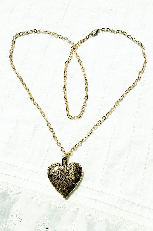 Ornate Heart Pendant Necklace