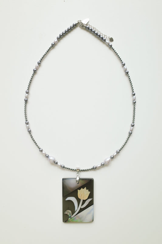 Flower Jagae & Pearl Necklace