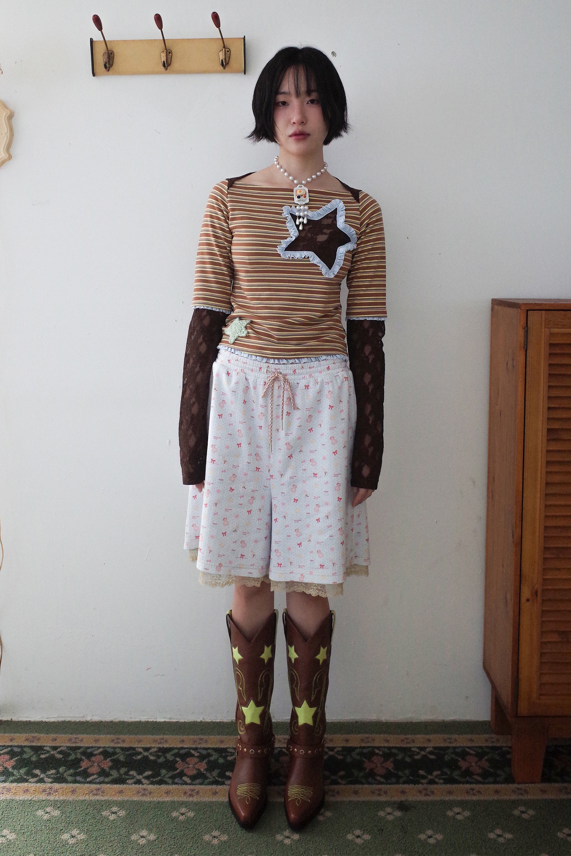 Collaged stripe star top brown