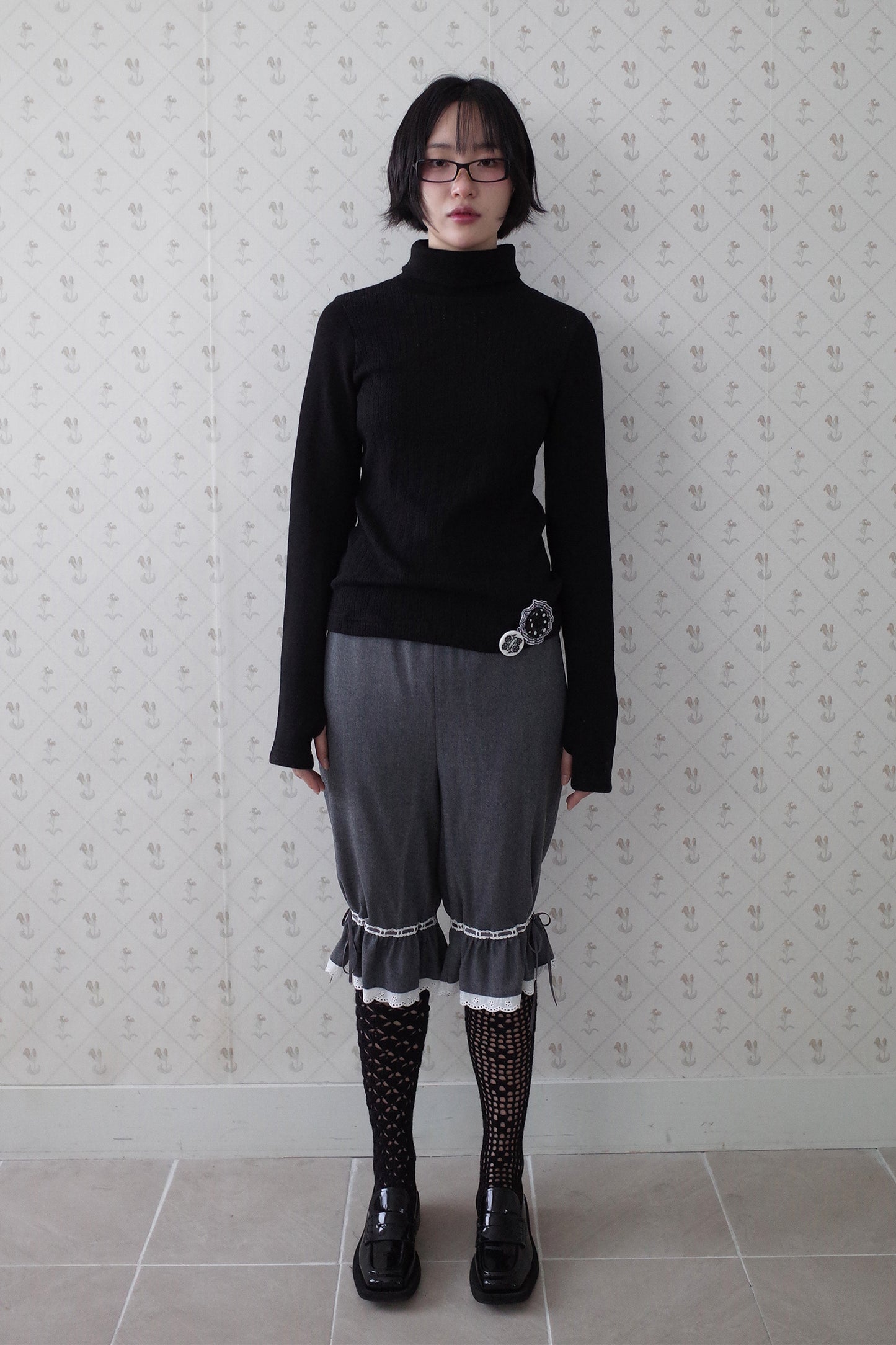 Soft Wool Turtle Neck Top (Black)