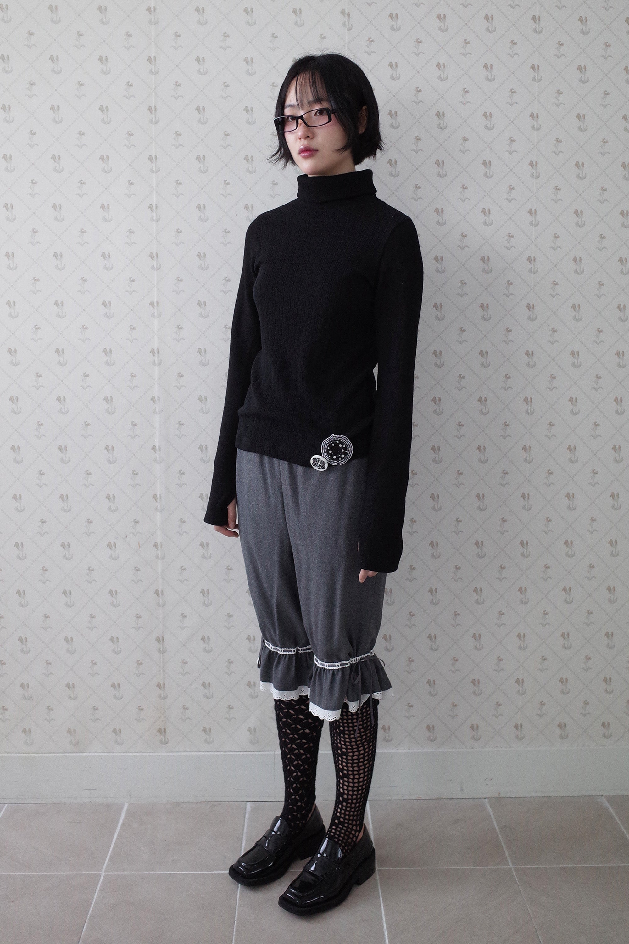 Soft wool turtle neck top (&buttons) black