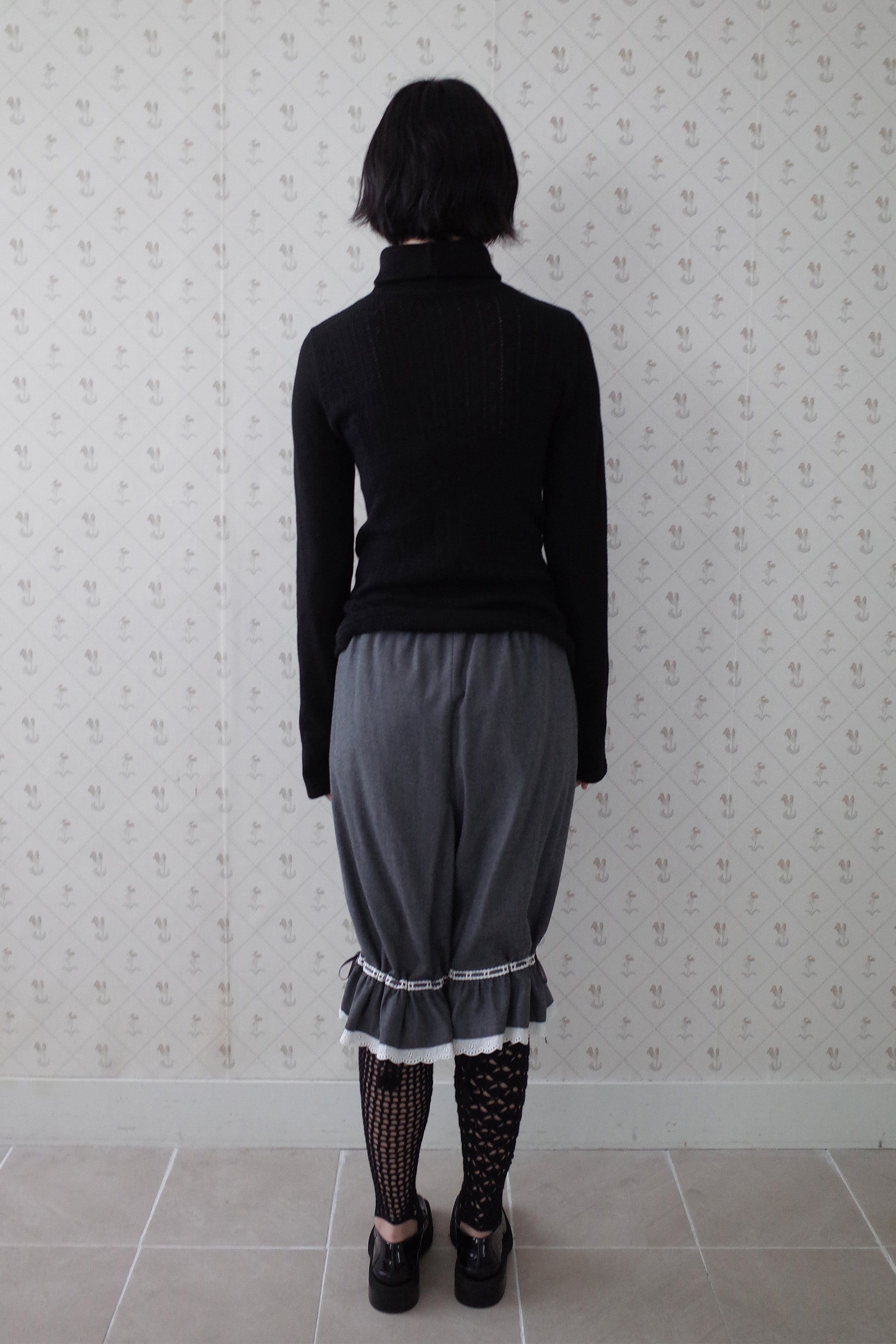 Soft wool turtle neck top (&buttons) black