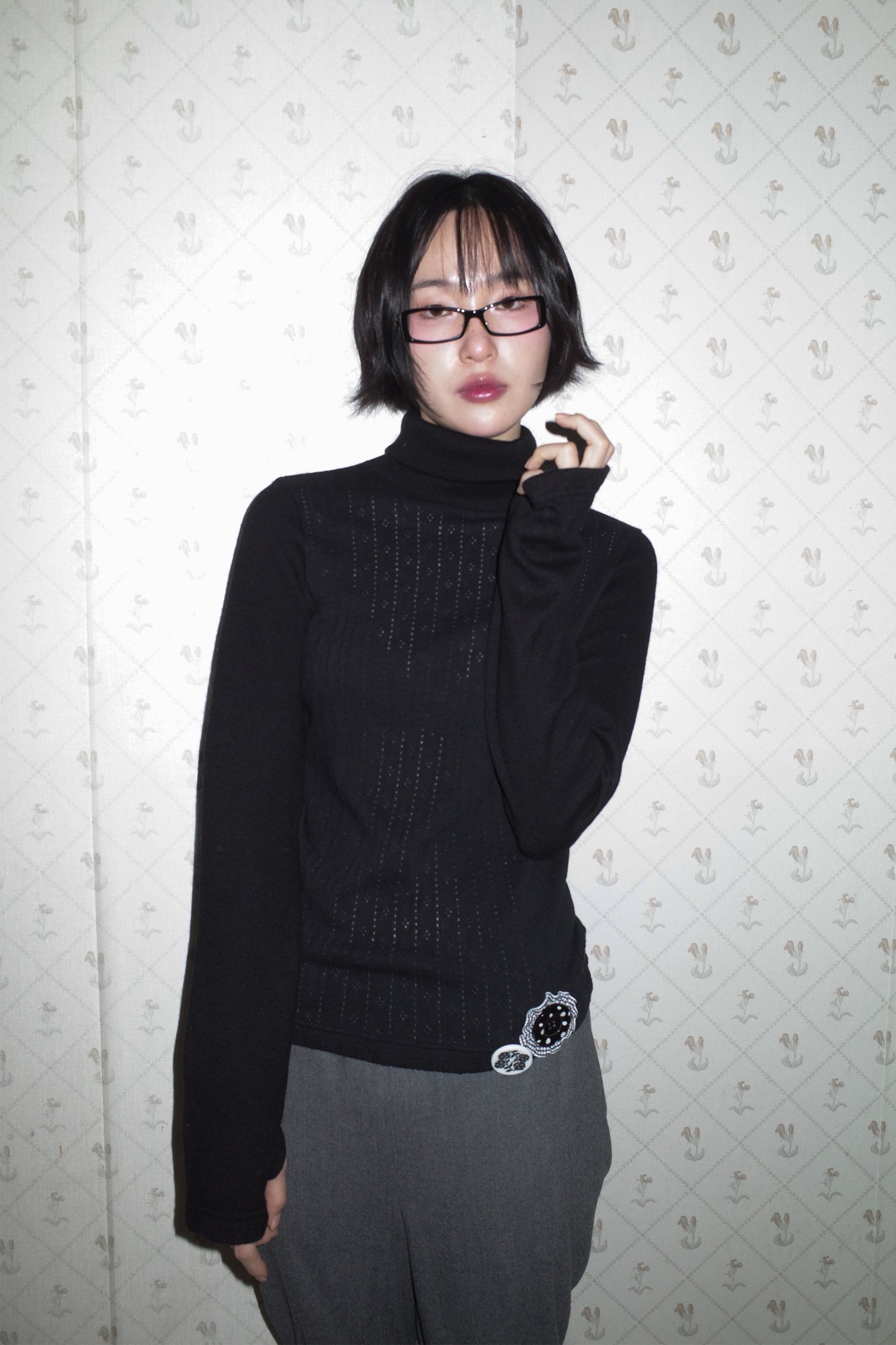 Soft wool turtle neck top (&buttons) black