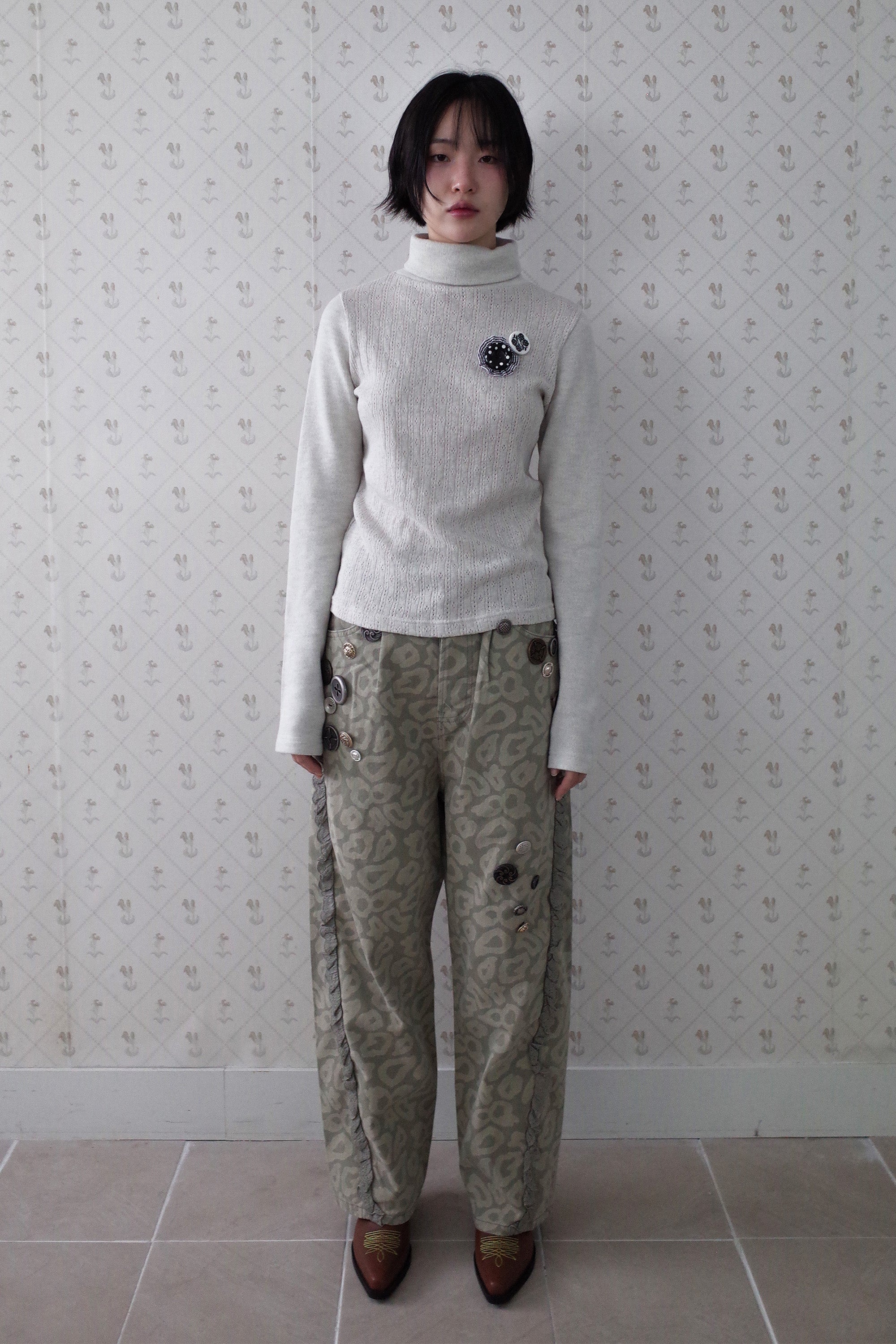 Soft wool turtle neck top (&buttons) oeatmeal