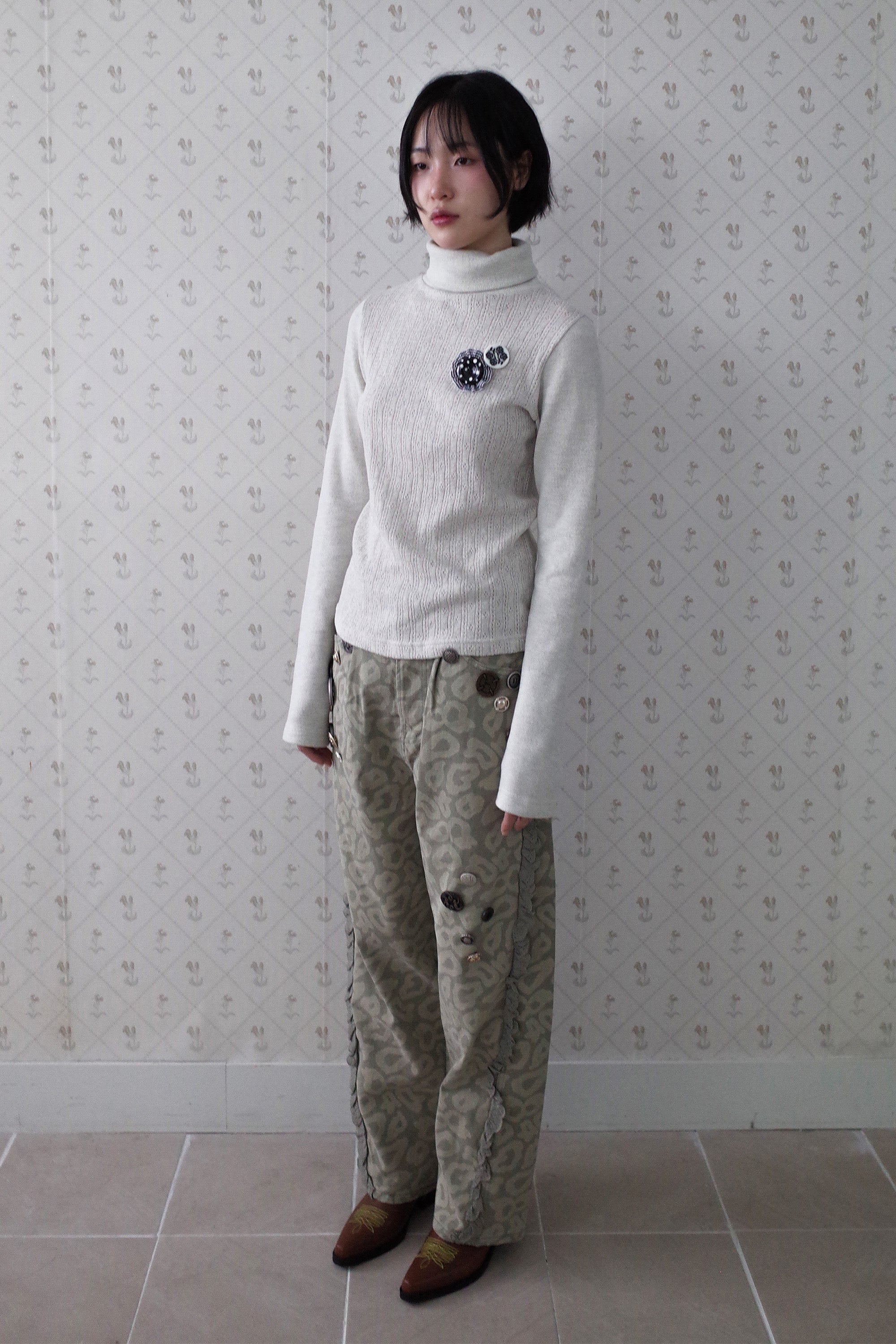 Soft wool turtle neck top (&buttons) oeatmeal