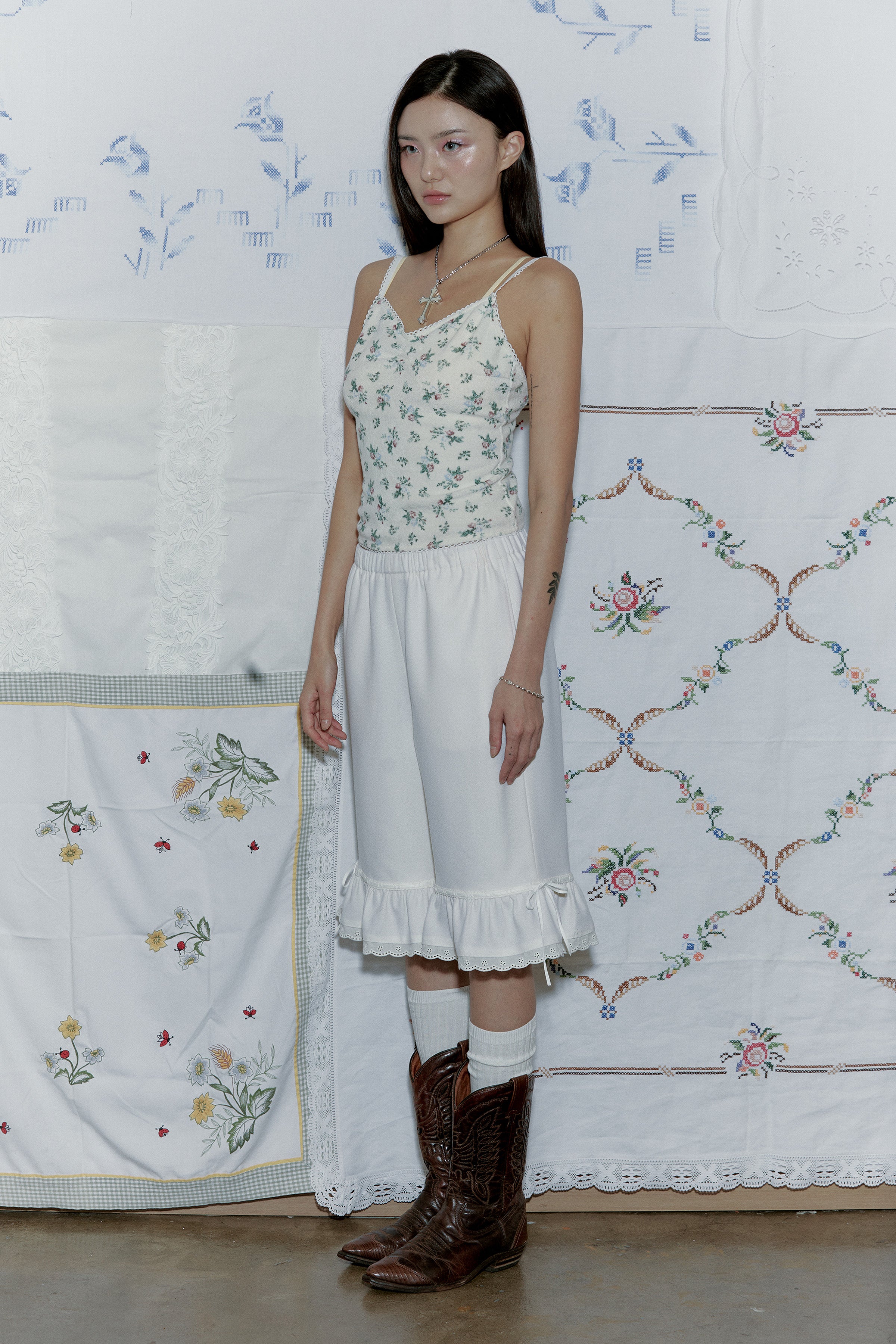 WOOL BLOOMER BERMUDA PANTS_WHITE