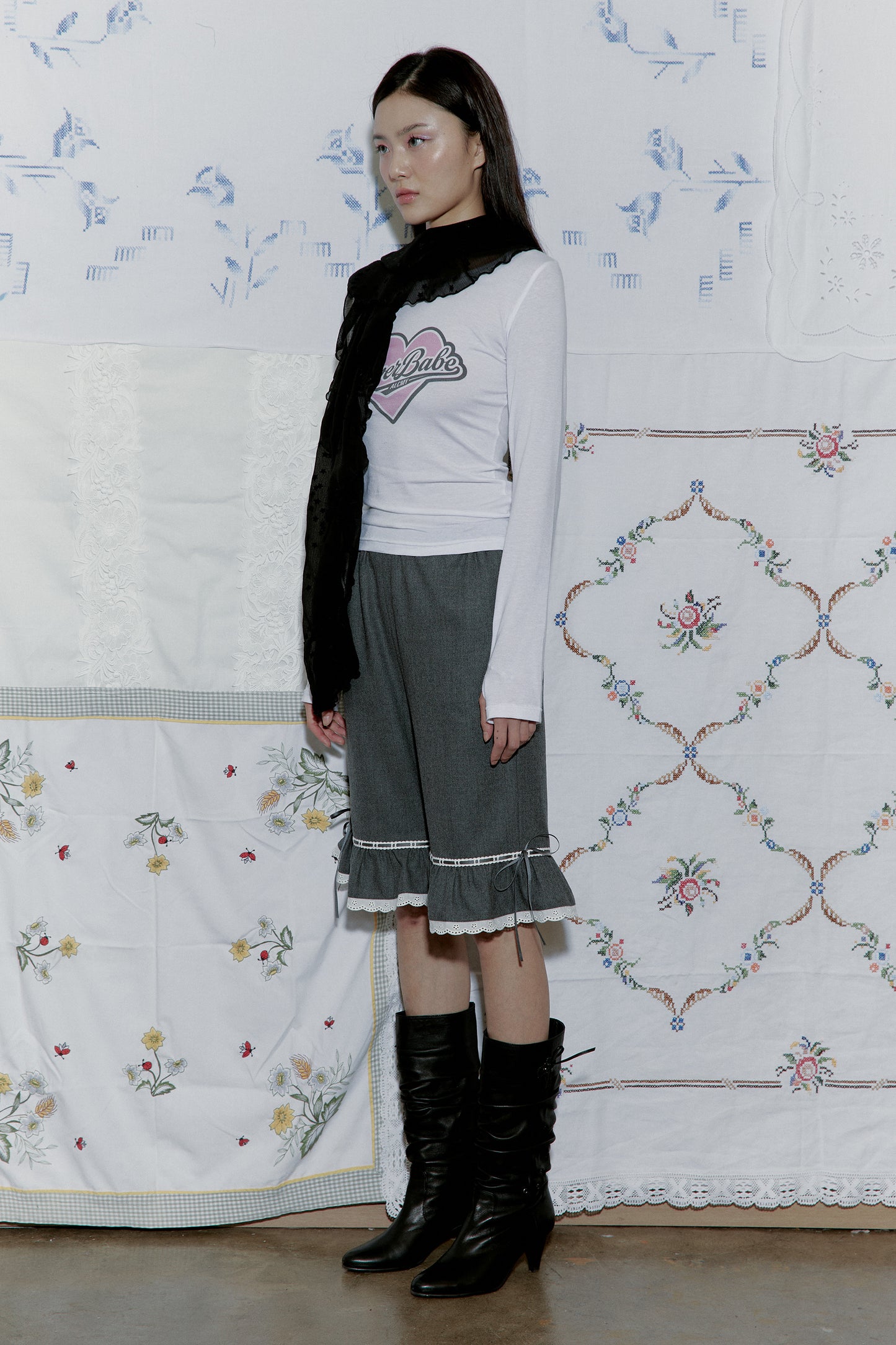 Wool Bloomer Bermuda Pants (Charcoal)